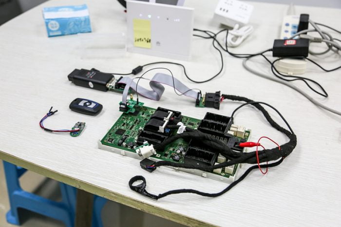 Yanhua Mini ACDP Key Programmer 1